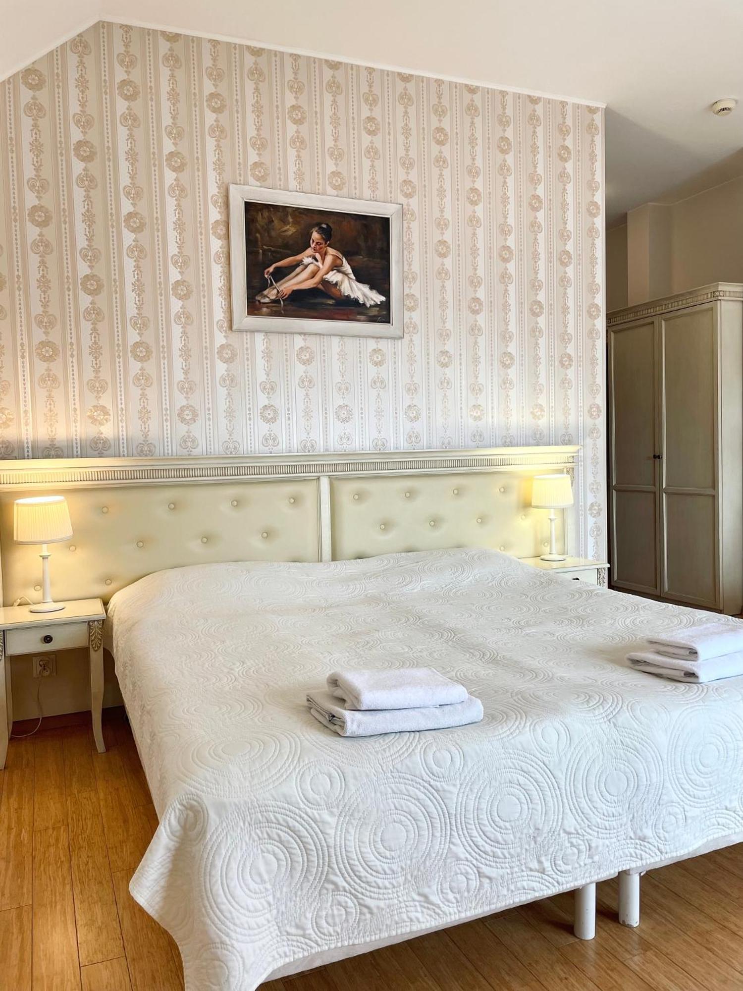 Hotel Kresowiak Семятиче Екстериор снимка