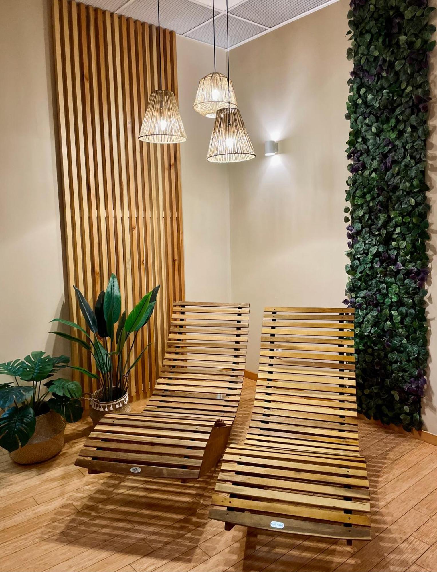 Hotel Kresowiak Семятиче Екстериор снимка