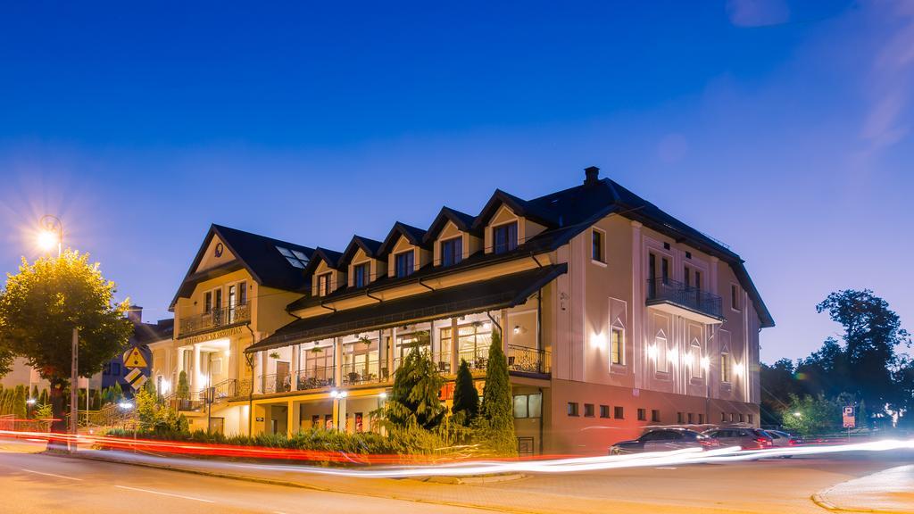 Hotel Kresowiak Семятиче Екстериор снимка