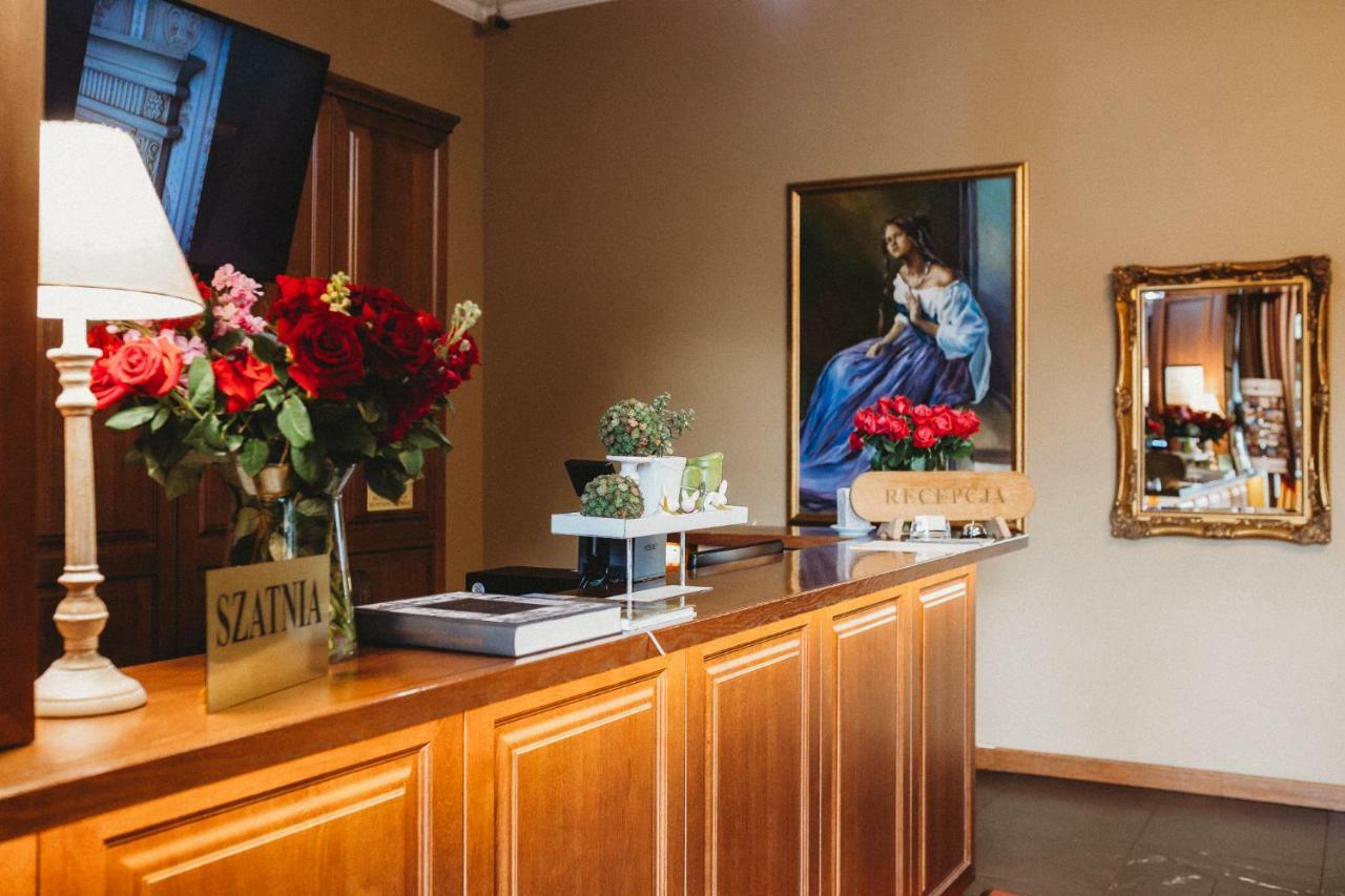 Hotel Kresowiak Семятиче Екстериор снимка